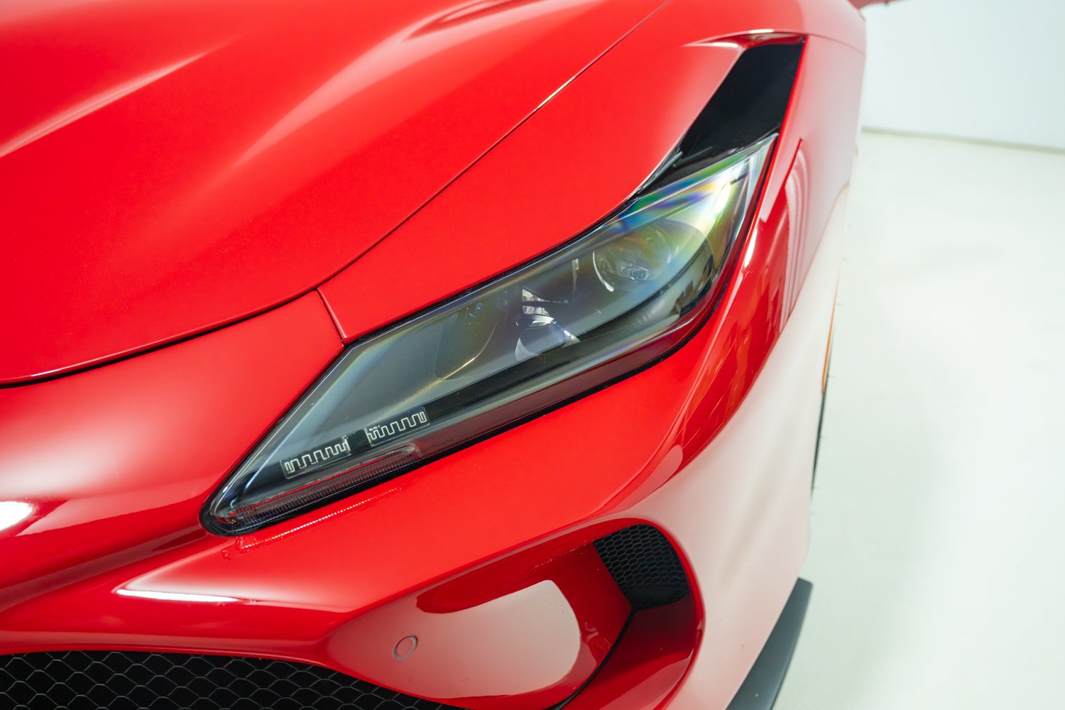 Certified 2021 Ferrari F8 Tributo RWD image 42