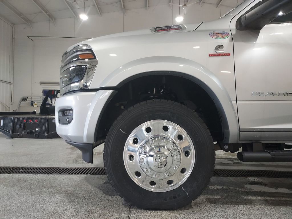 New 2026 RAM 5500 Tradesman w/ Laramie Trim Package image 16