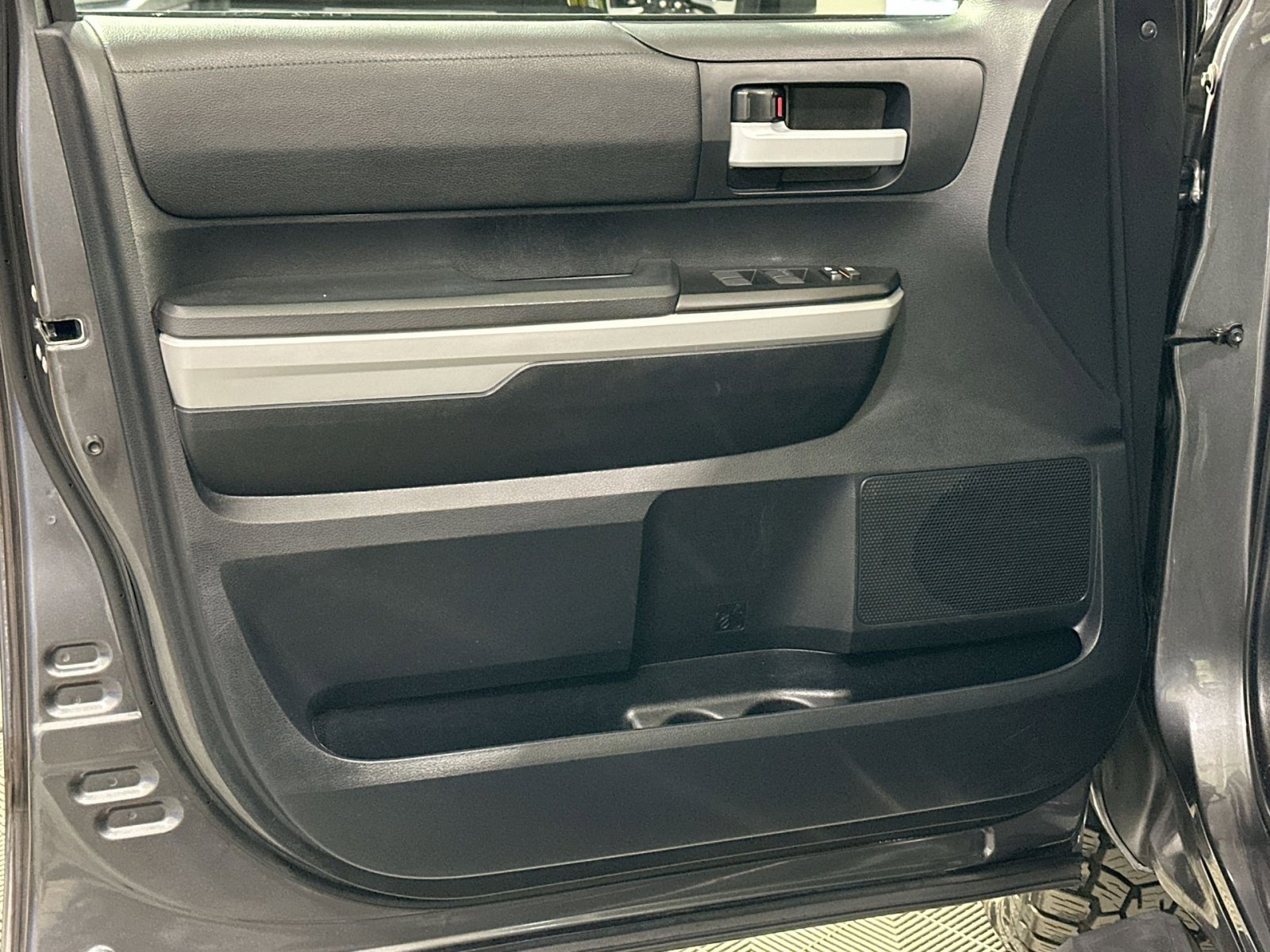 Used 2019 Toyota Tundra SR5 w/ TRD Sport Package image 15