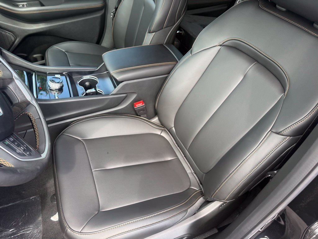 New 2026 Jeep Grand Cherokee L Limited AWD/4WD image 15