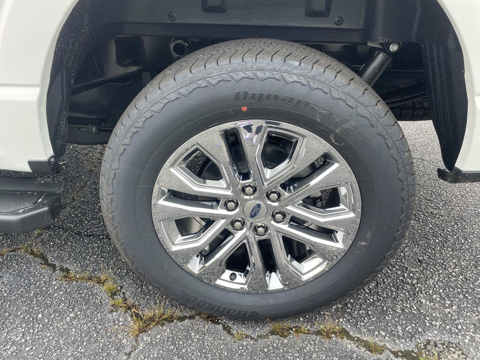 New 2025 Ford F150 Lariat w/ Equipment Group 502A High image 9