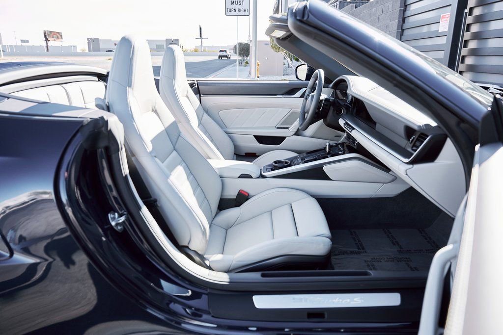 Used 2022 Porsche 911 Turbo S image 22