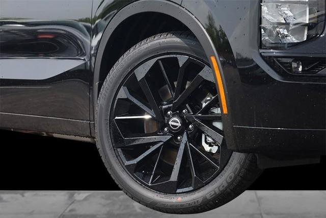 New 2026 Nissan Rogue Platinum AWD/4WD image 3