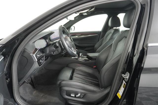 Used 2021 BMW 530i w/ Premium Package image 19