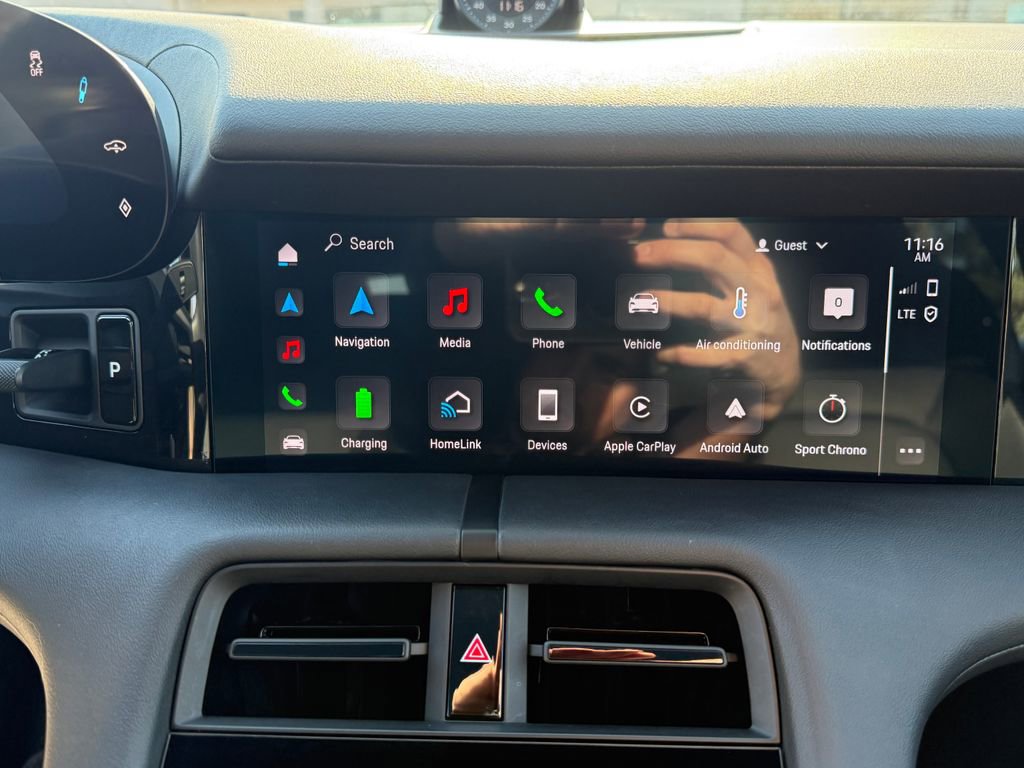 Used 2021 Porsche Taycan 4S image 25