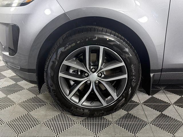 Certified 2026 Land Rover Range Rover Evoque S AWD/4WD image 9