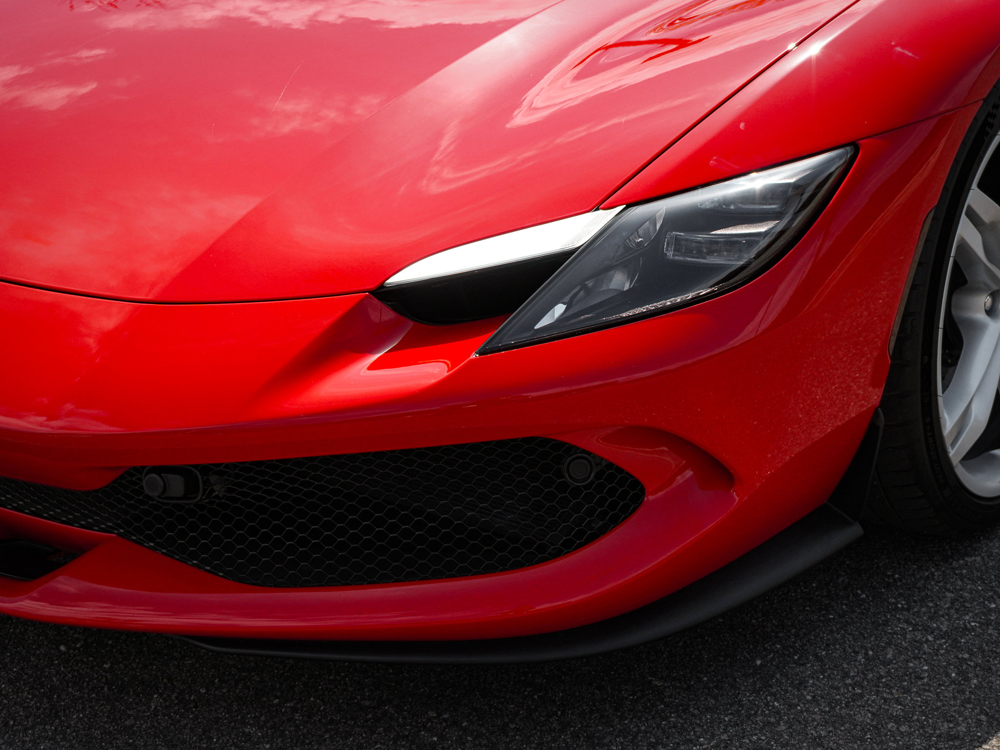 Used 2023 Ferrari 296 GTB image 7