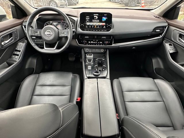 Used 2023 Nissan Rogue SL w/ SL Premium Package image 12