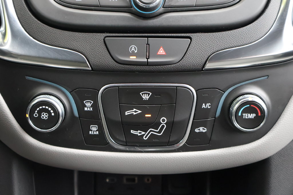 Certified 2024 Chevrolet Equinox LS w/ LS Convenience Package FWD image 19