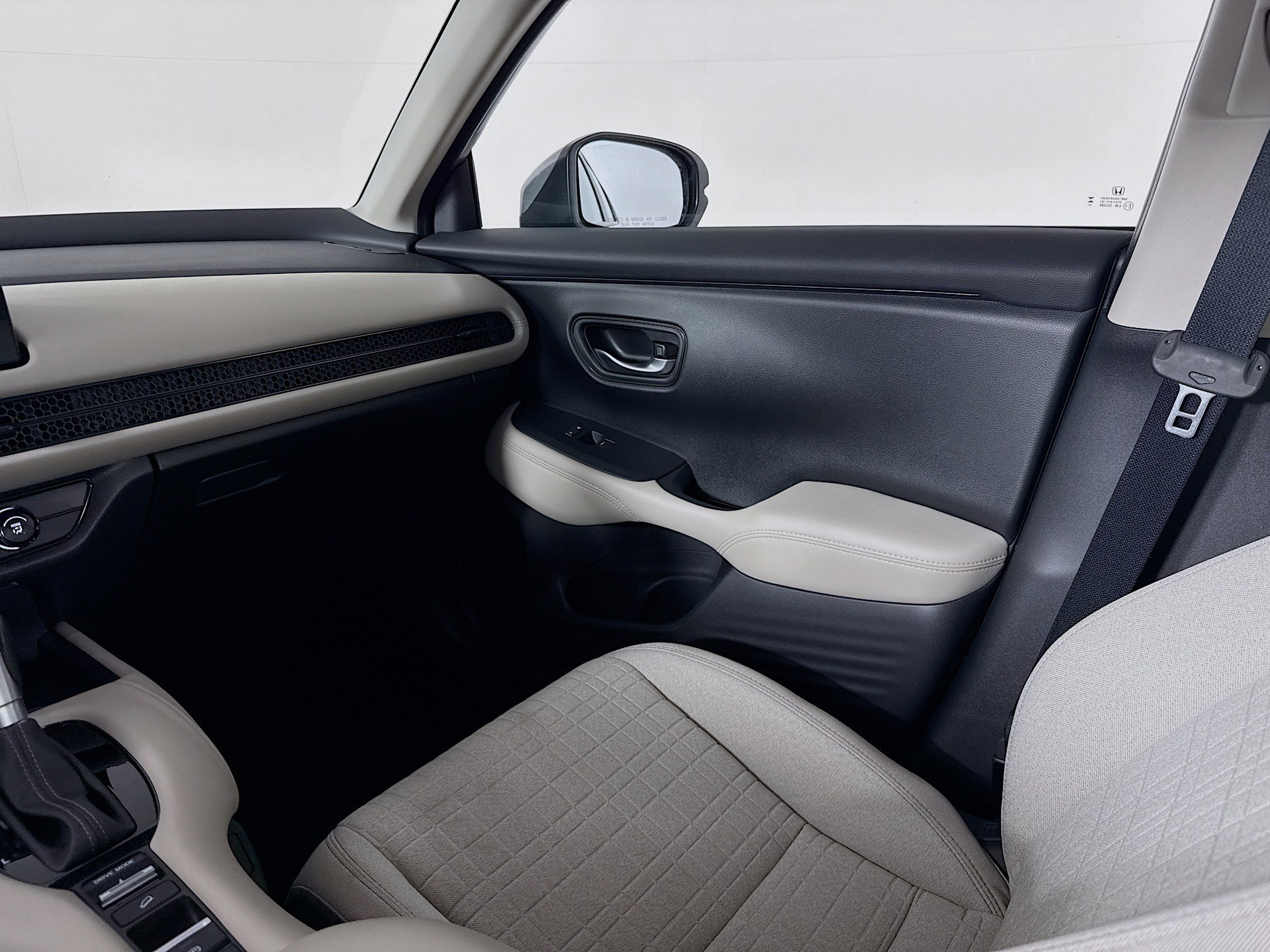 Certified 2026 Honda HR-V LX image 26