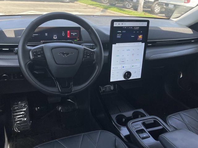 Used 2025 Ford Mustang Mach-E Select image 7