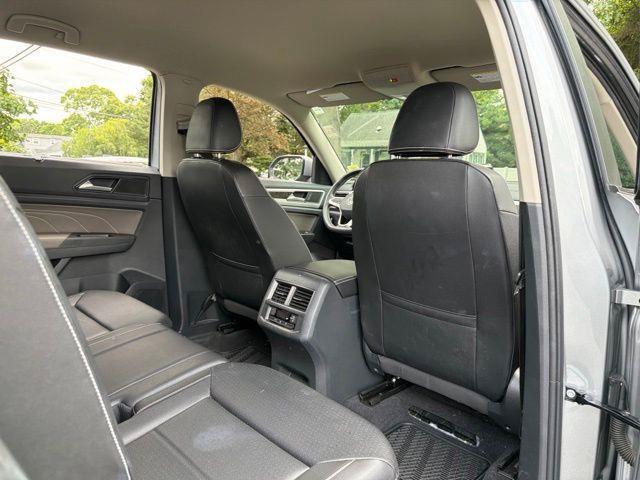 Used 2023 Volkswagen Atlas SE AWD/4WD image 16