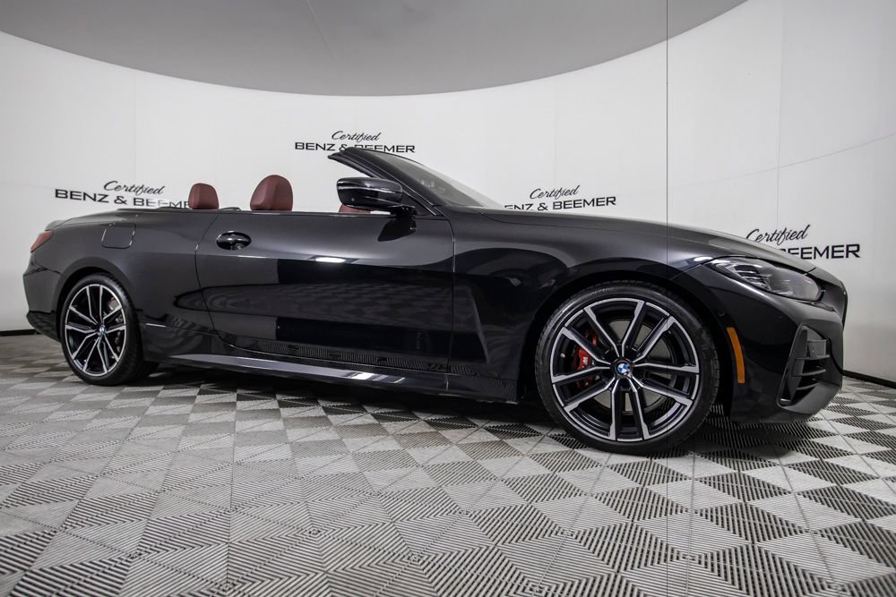 Used 2022 BMW M440i Convertible RWD image 3