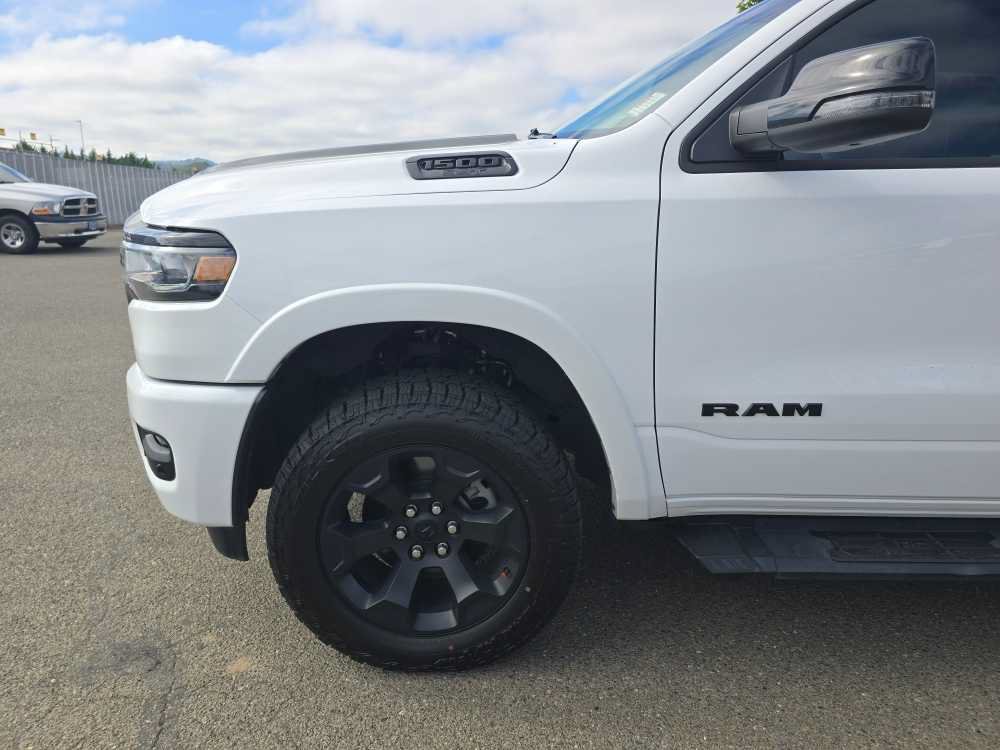 Used 2025 RAM 1500 Big Horn AWD/4WD image 6