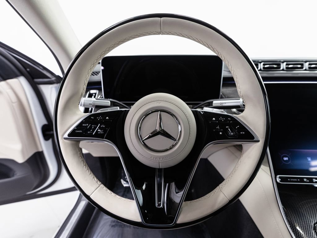 Used 2025 Mercedes-Benz S 580e 4MATIC Sedan image 12