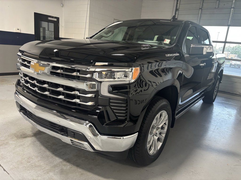 New 2025 Chevrolet Silverado 1500 LTZ w/ Technology Package image 36