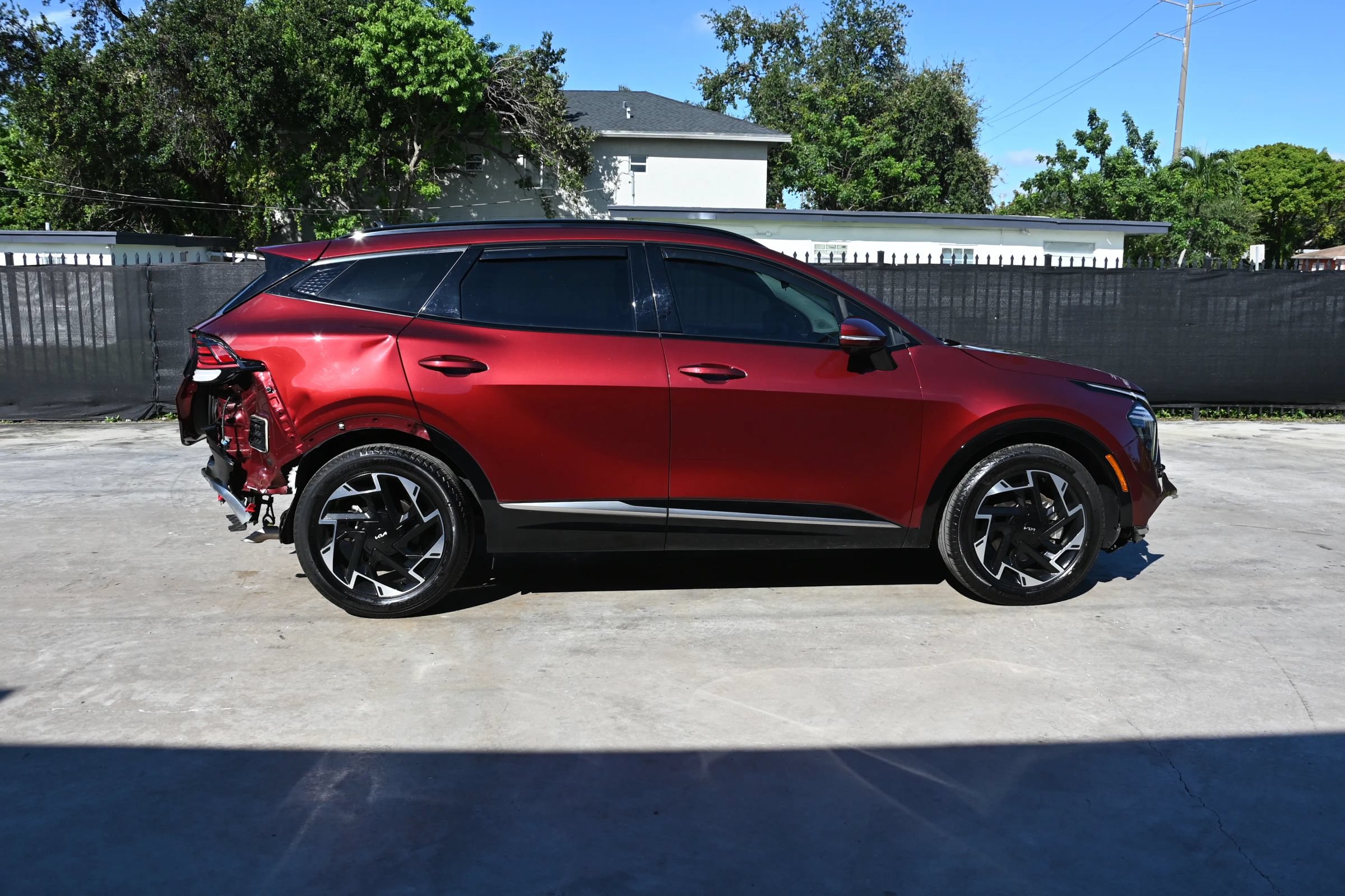 Used 2025 Kia Sportage SX FWD image 5