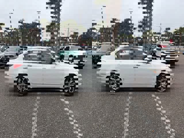 Used 2009 Hyundai Genesis 3.8 w/ Premium Plus Pkg 3 image 5