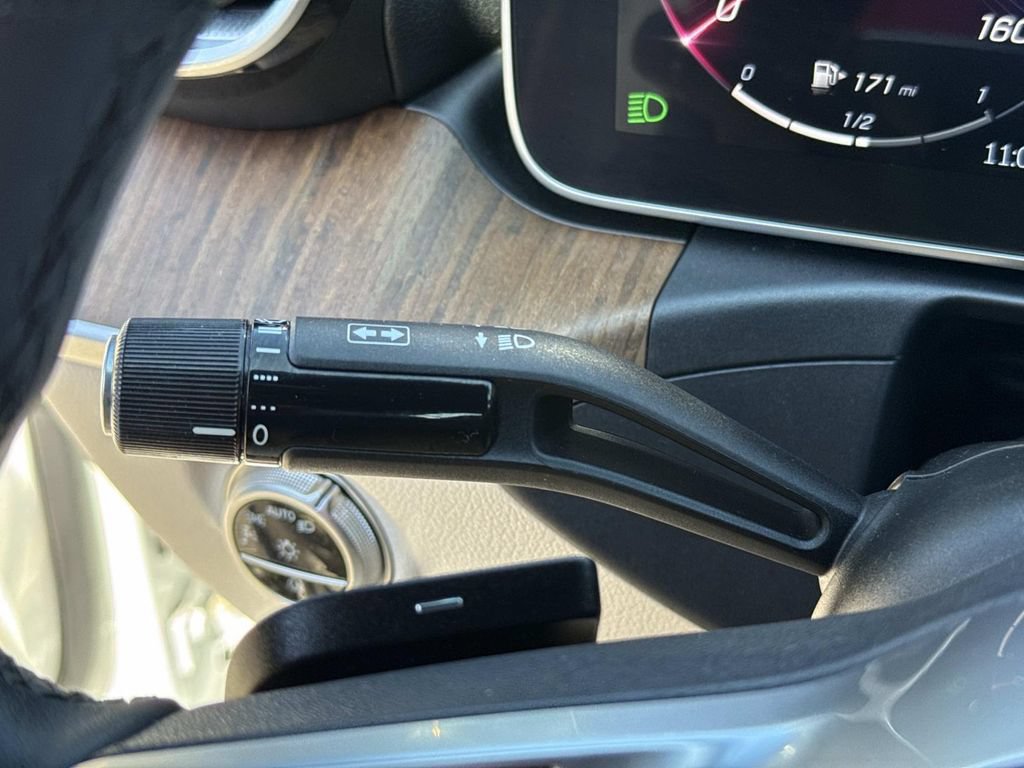 Used 2023 Mercedes-Benz C 300 Sedan image 36
