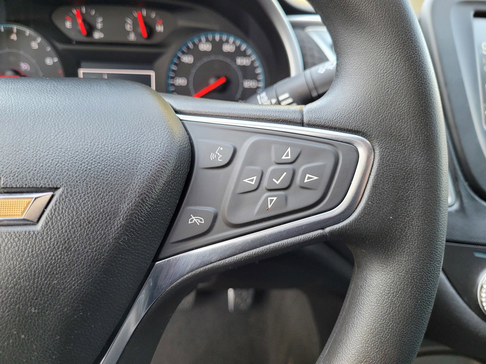 Used 2018 Chevrolet Malibu LS image 22