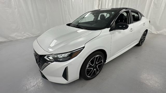 New 2025 Nissan Sentra SR w/ SR Premium Package image 7