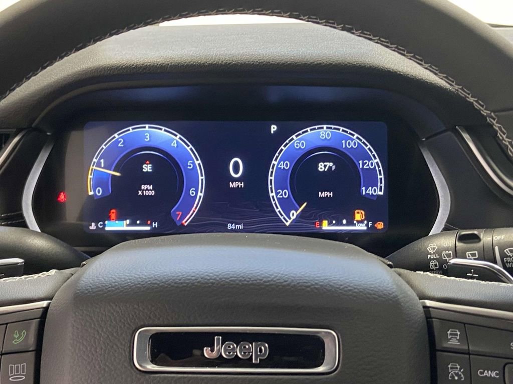 New 2025 Jeep Grand Cherokee Altitude image 23