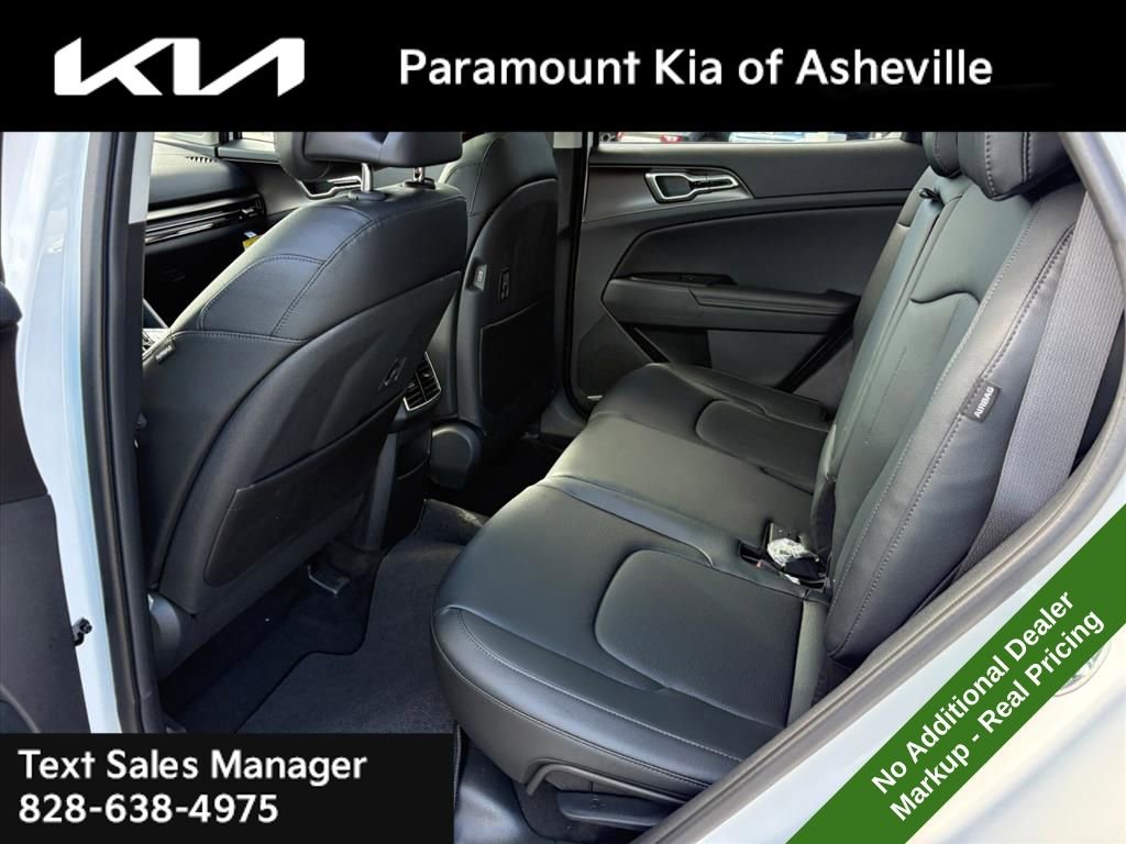 New 2026 Kia Sportage EX w/ EX Panorama Roof Package image 23