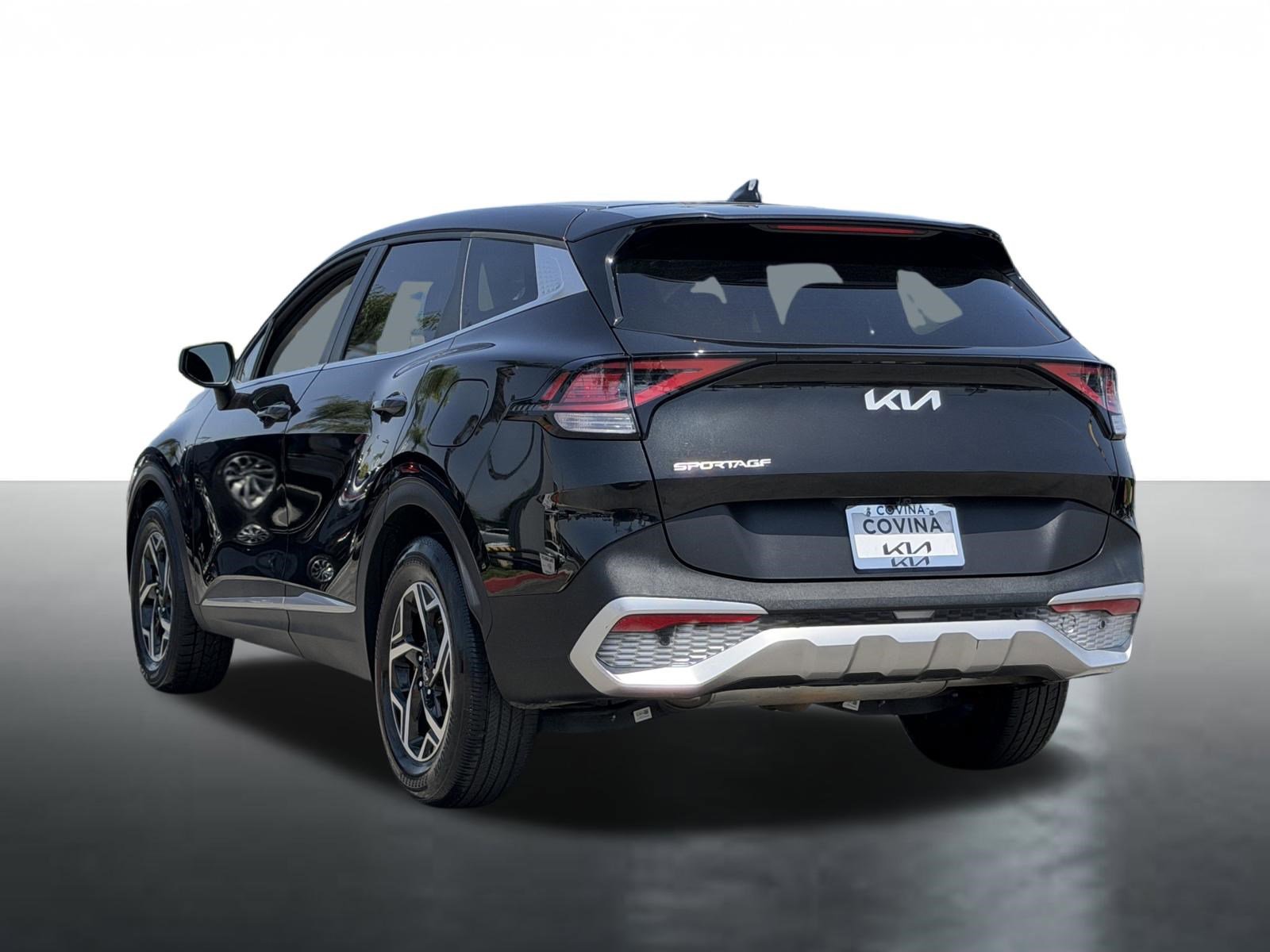 Certified 2024 Kia Sportage LX FWD image 6