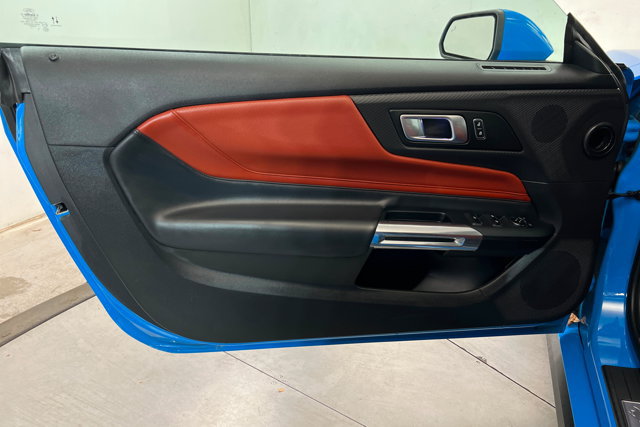 Used 2025 Ford Mustang Premium RWD image 13
