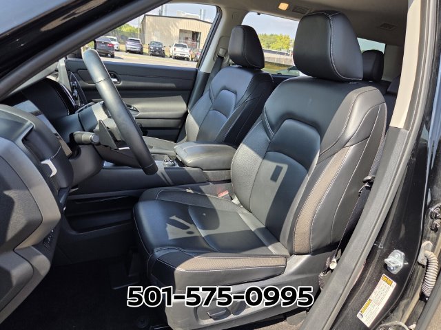Used 2025 Nissan Pathfinder SL AWD/4WD image 8