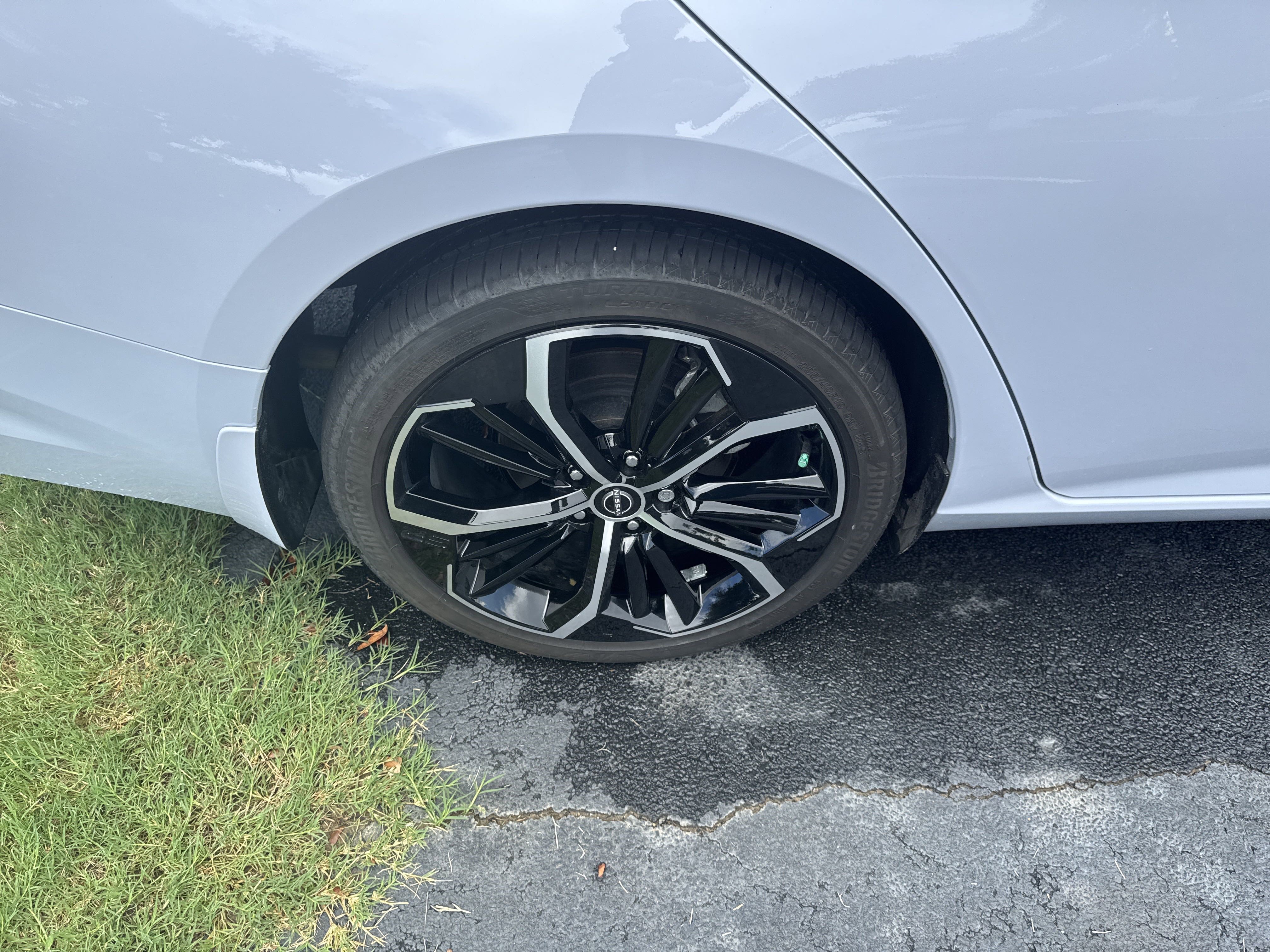 Used 2024 Nissan Altima 2.5 SR image 11