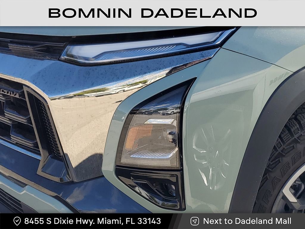 Used 2025 Chevrolet Equinox ACTIV w/ Safety and Technology Package image 11