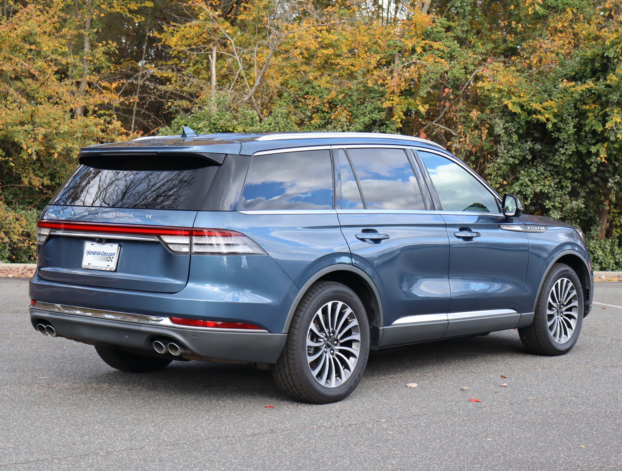 Used 2020 Lincoln Aviator Reserve image 9