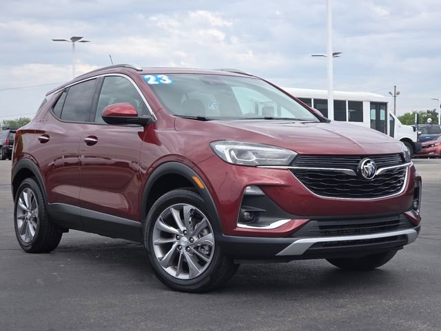 Used 2023 Buick Encore GX Essence w/ Experience Buick Package AWD/4WD image 2