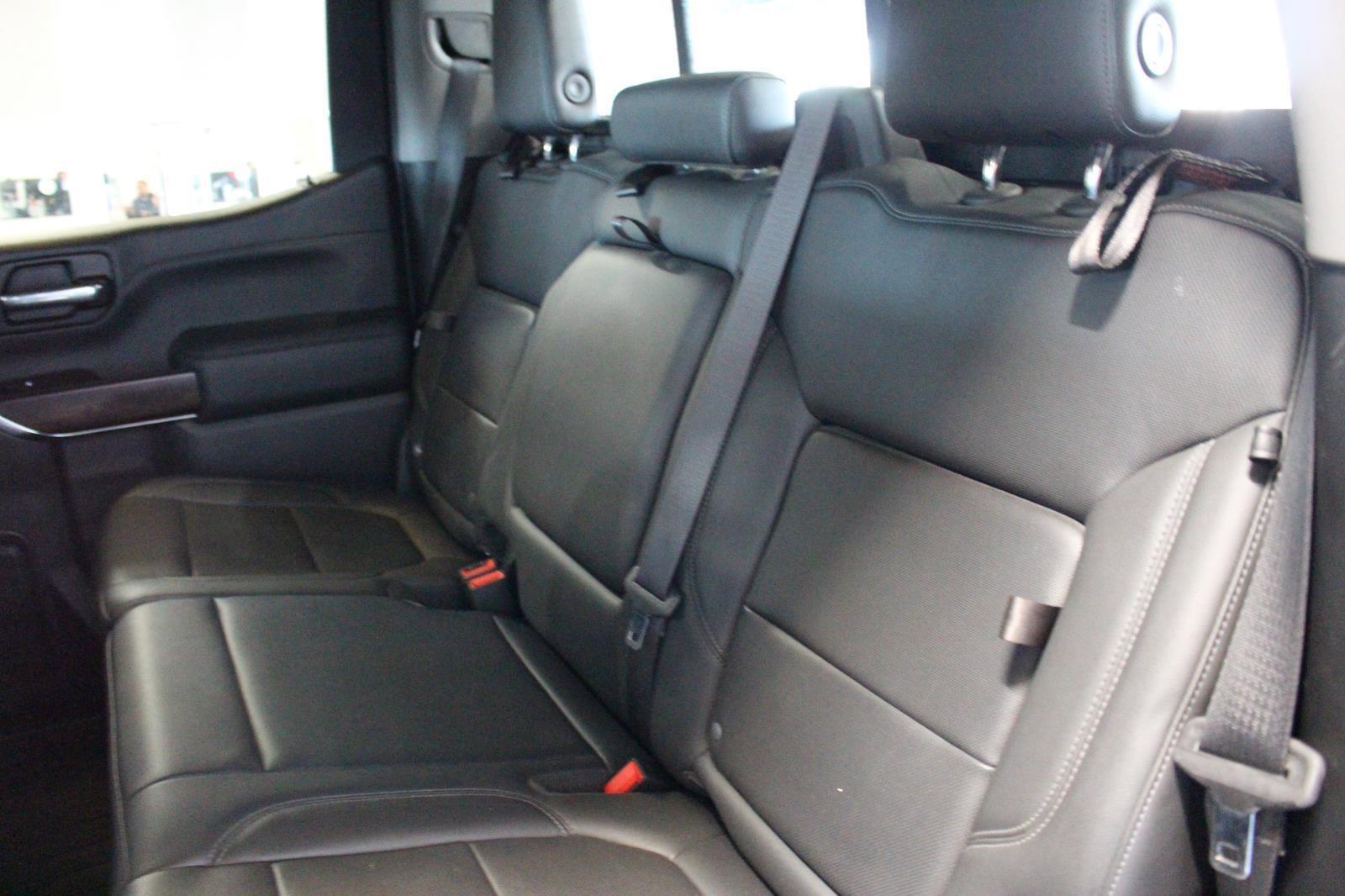 Used 2020 GMC Sierra 1500 SLT w/ SLT Convenience Package image 32