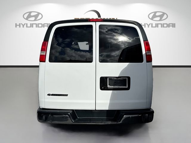 Used 2020 Chevrolet Express 3500 LT w/ LT Preferred Equipment Group image 5