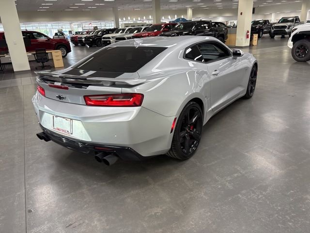 Used 2017 Chevrolet Camaro SS RWD image 7