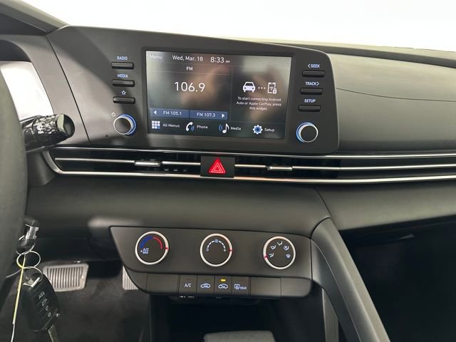Used 2024 Hyundai Elantra SE image 21