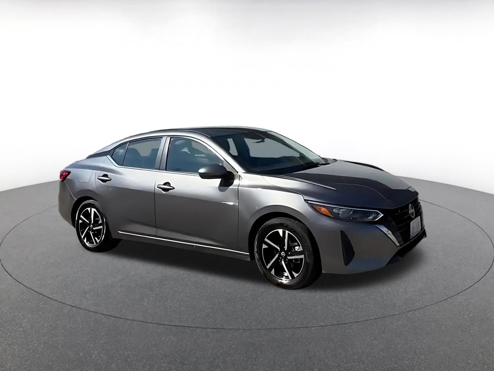 Used 2025 Nissan Sentra SV FWD video 2