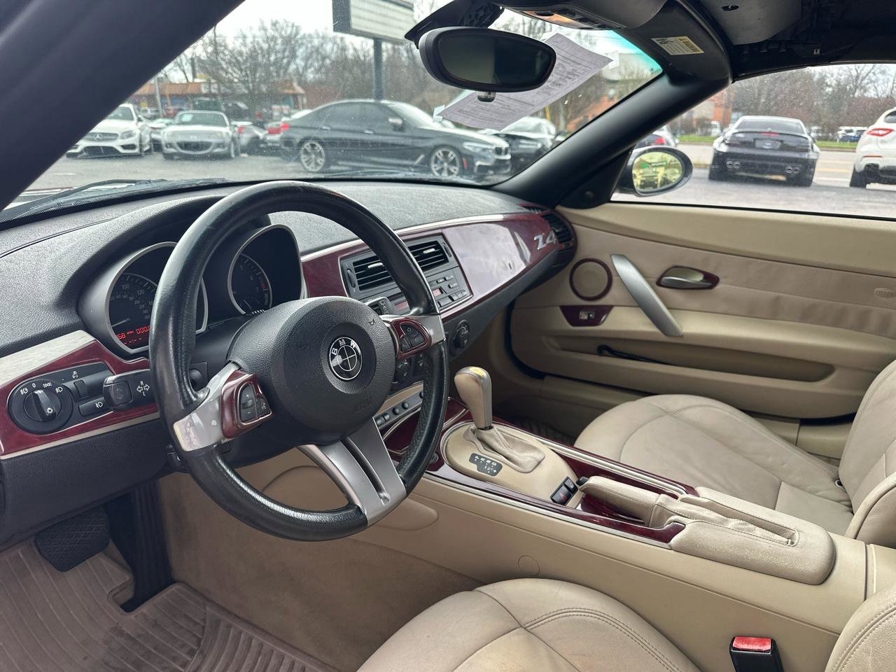 Used 2005 BMW Z4 3.0i image 9