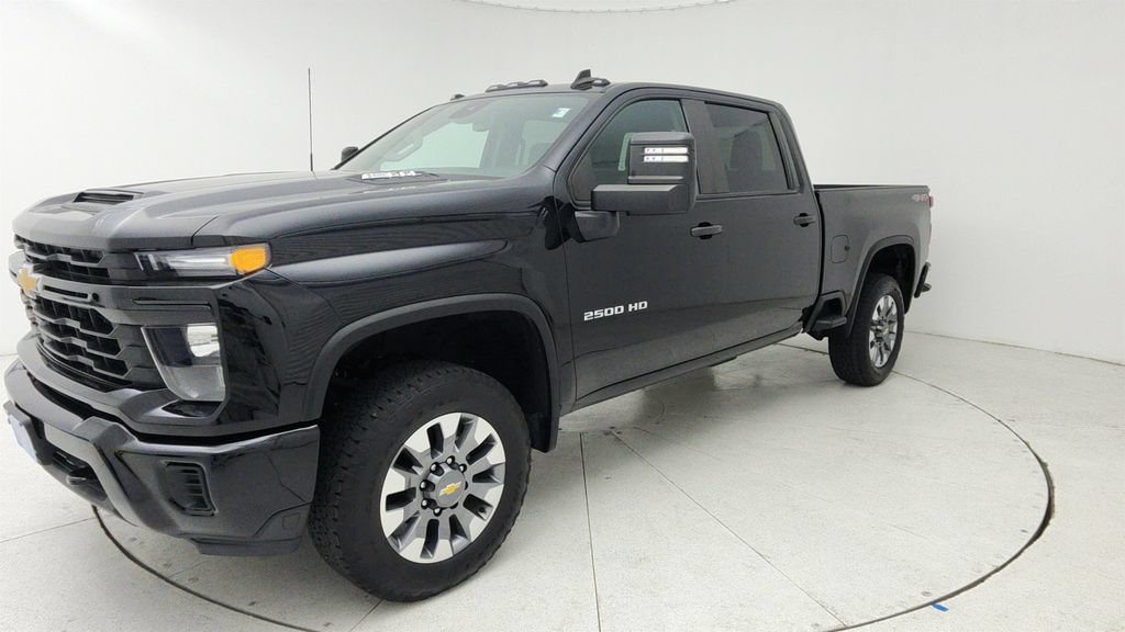 Certified 2024 Chevrolet Silverado 2500 Custom w/ Custom Value Package AWD/4WD image 3