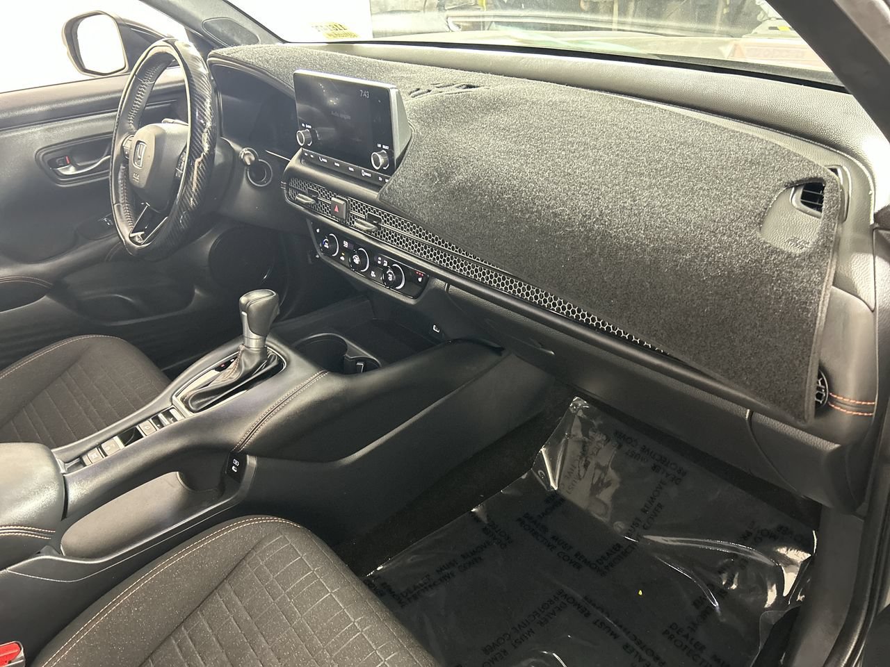 Used 2025 Honda HR-V Sport image 27