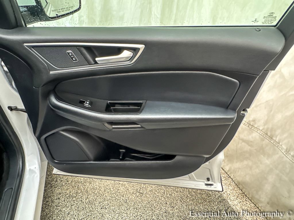 Certified 2018 Ford Edge SEL w/ Equipment Group 201A image 25