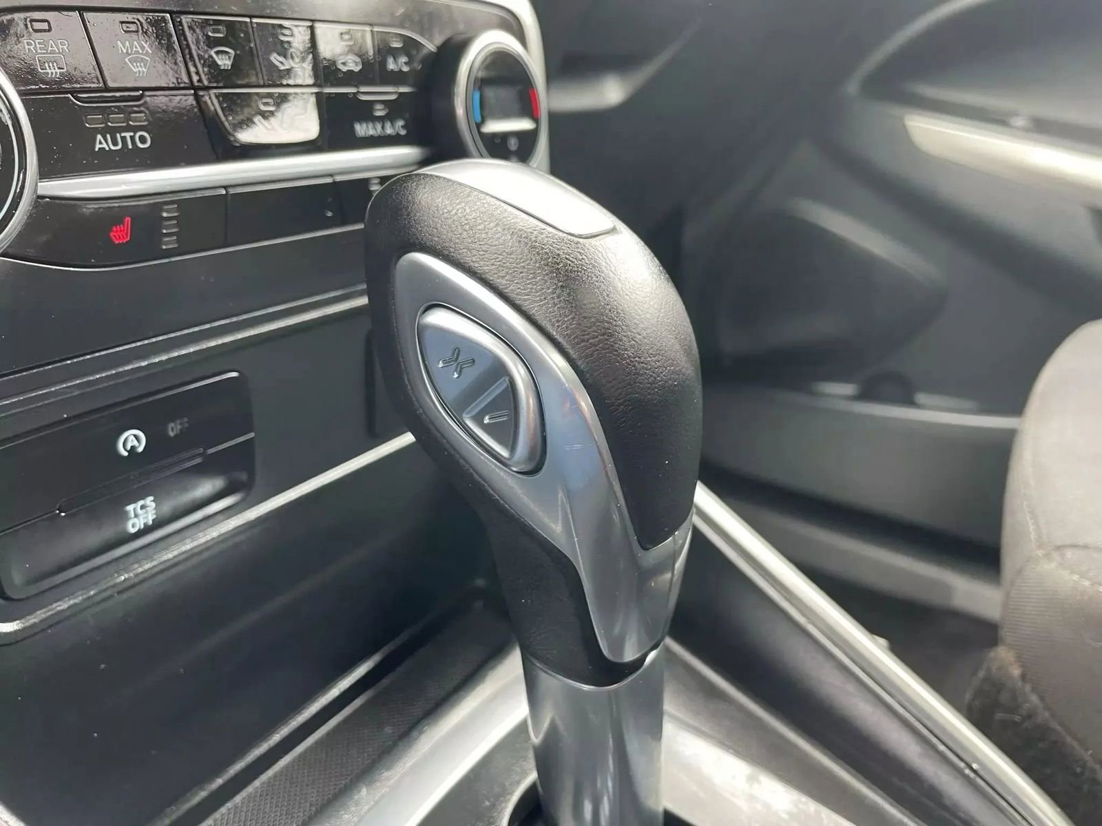 Used 2018 Ford EcoSport SE w/ SE Convenience Package image 47