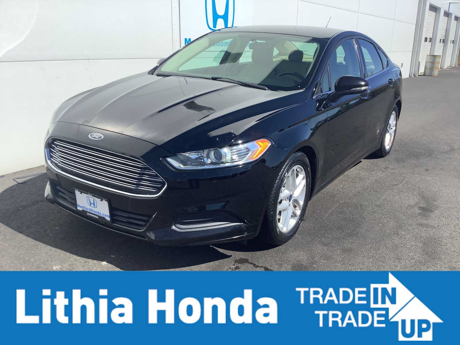Used 2016 Ford Fusion SE