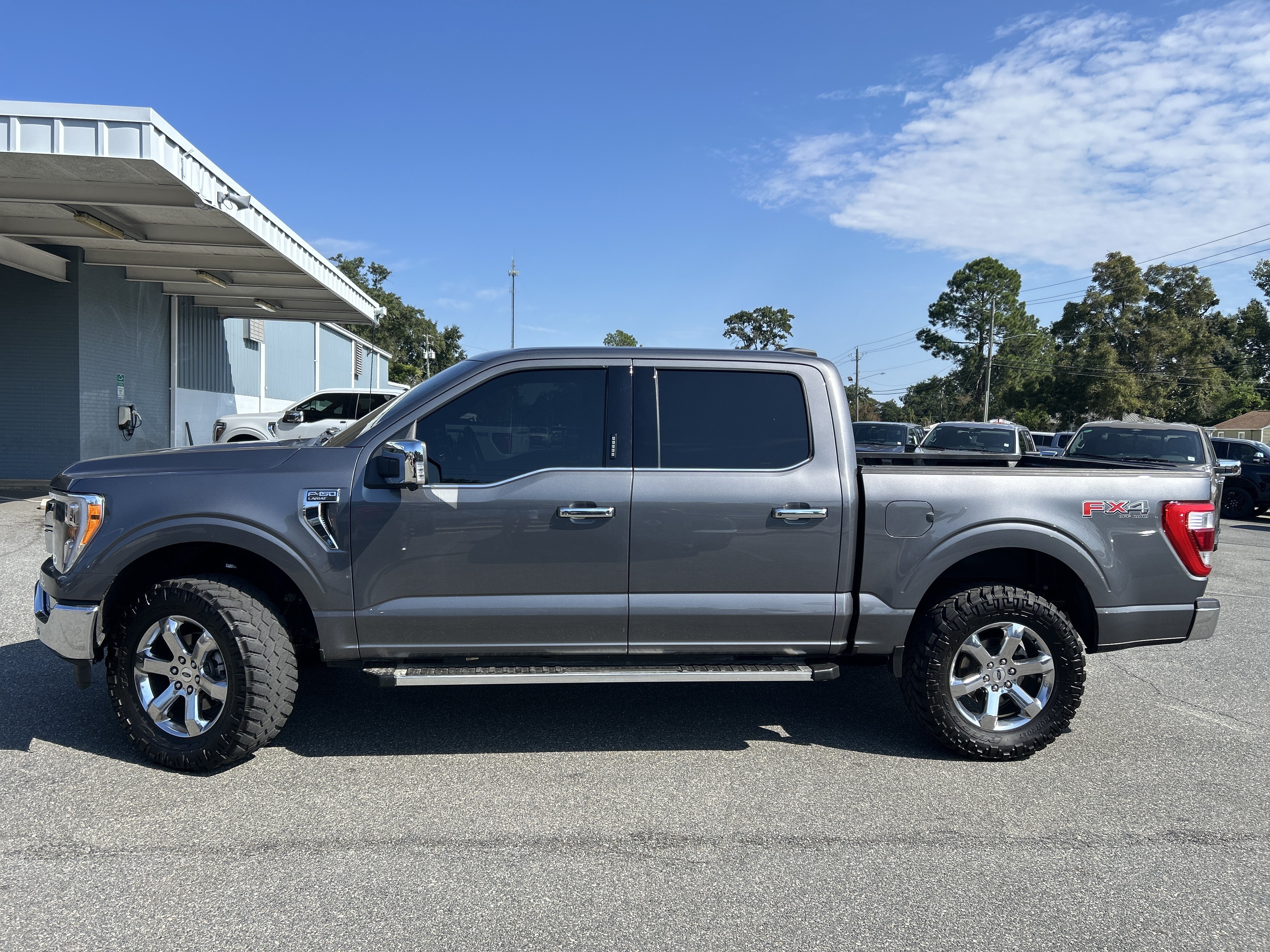 Certified 2023 Ford F150 Lariat w/ Trailer Tow Package AWD/4WD image 4