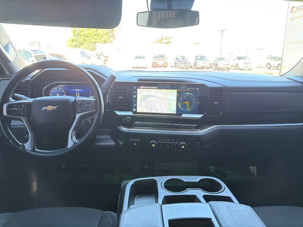 Used 2025 Chevrolet Silverado 2500 LT AWD/4WD image 12