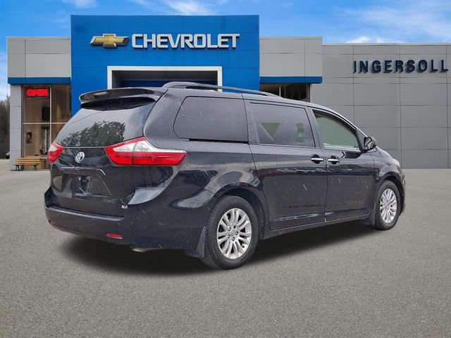 Used 2015 Toyota Sienna XLE Premium FWD image 26