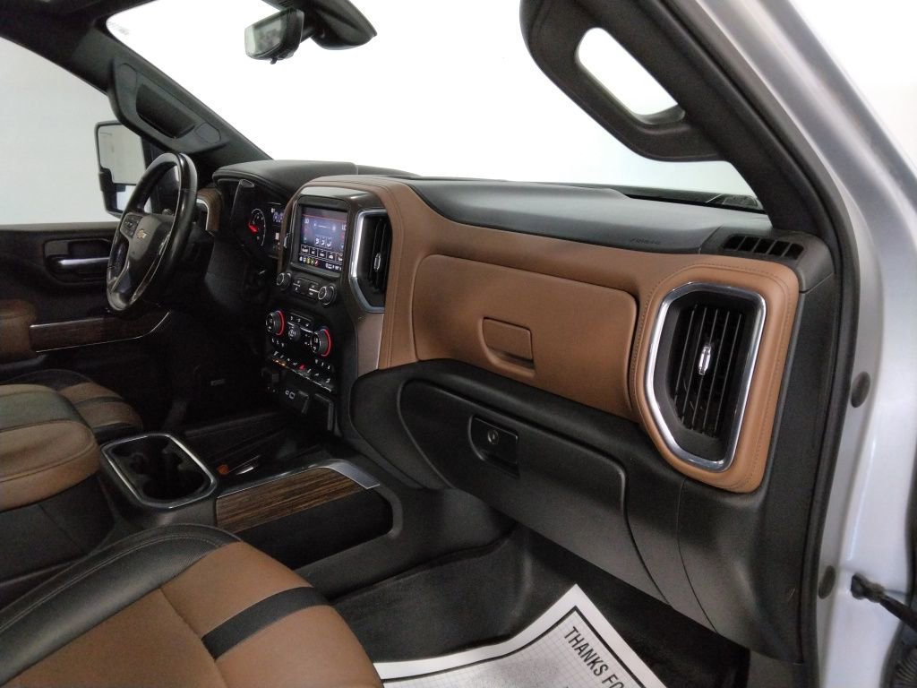 Used 2023 Chevrolet Silverado 2500 High Country w/ Technology Package image 50