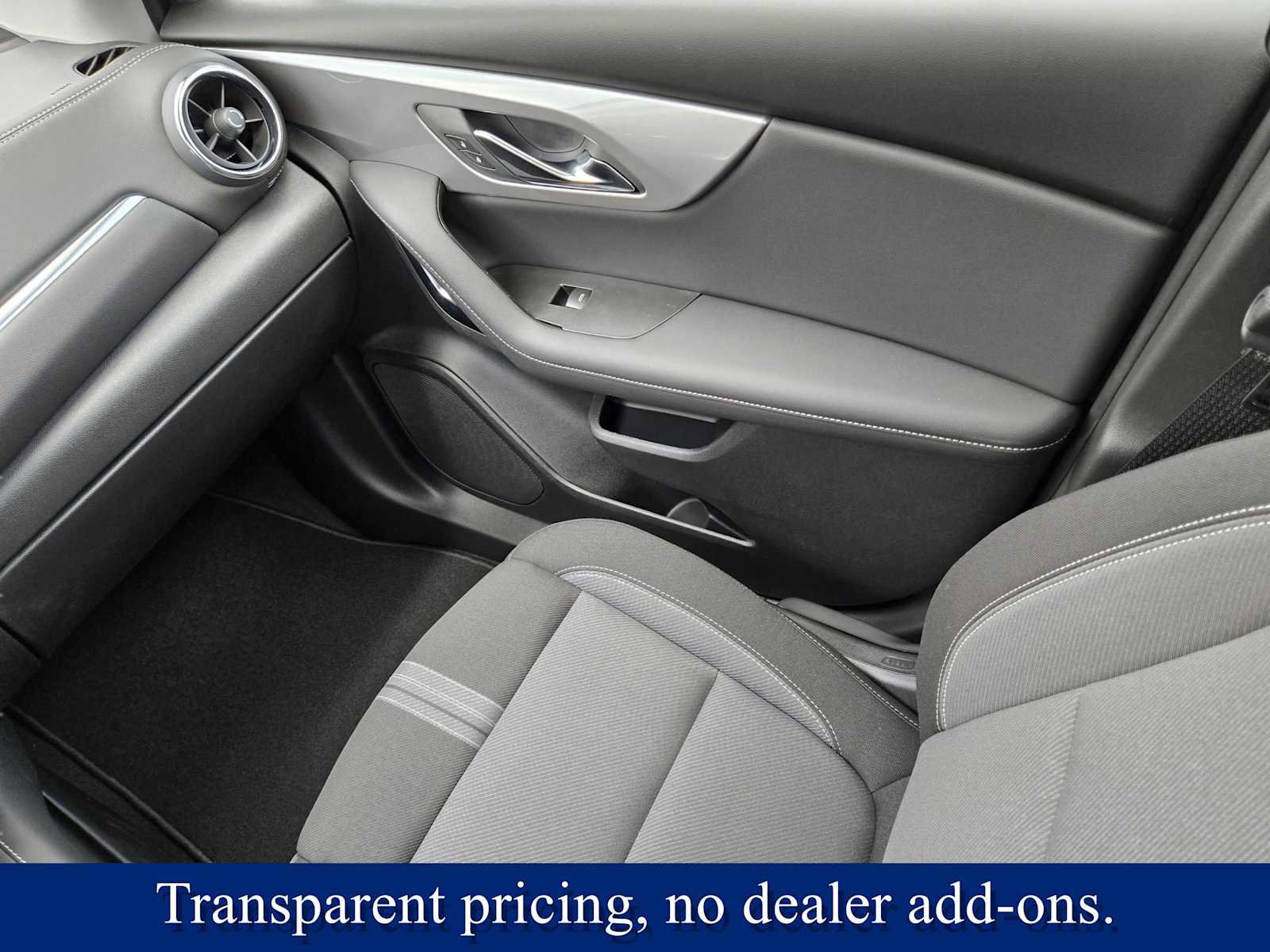 New 2025 Chevrolet Blazer LT w/ Convenience Package image 14